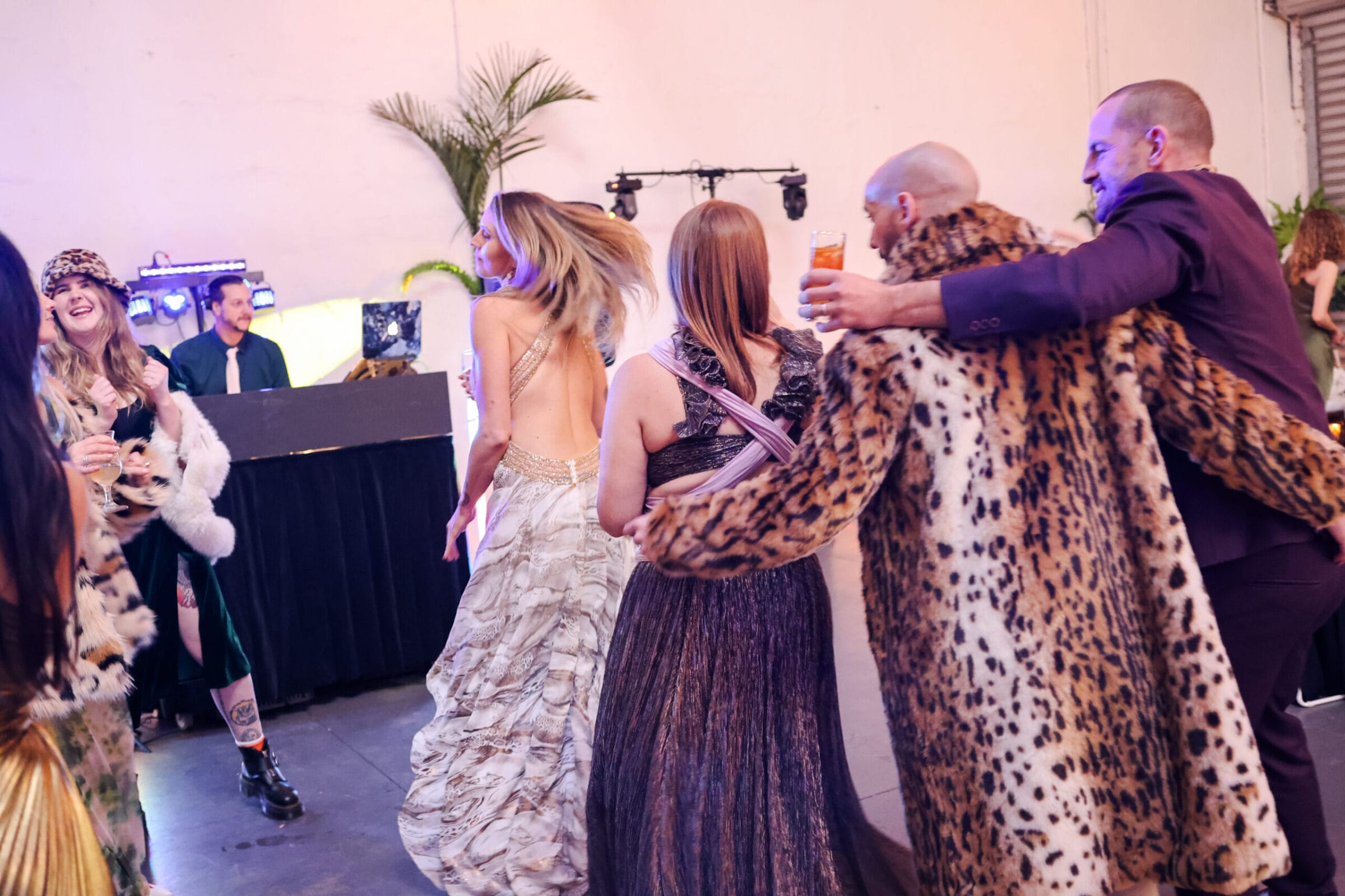 Wedding DJ Starma Llama